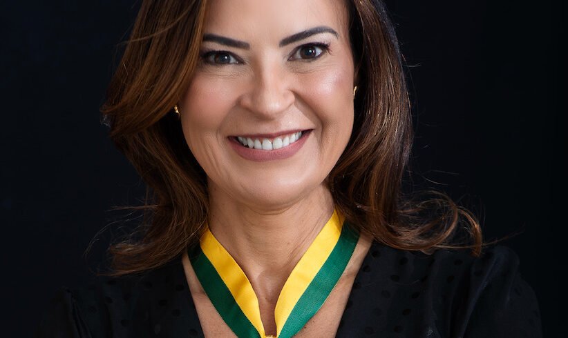 VIVIANE ANGELINA SOUZA