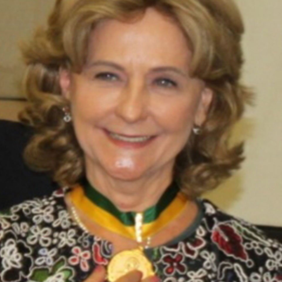 Dra. Marta Medeiros